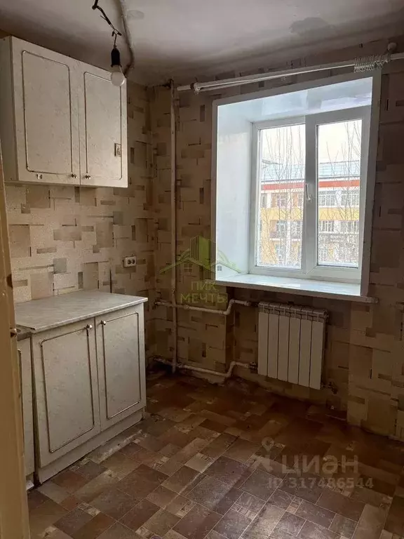 2-к кв. Бурятия, Улан-Удэ Октябрьская ул., 30 (40.2 м) - Фото 1