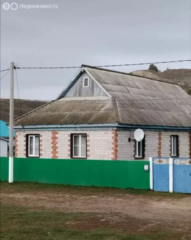 Дом в Бижбулякский район, село Кенгер-Менеуз (84.5 м) - Фото 0