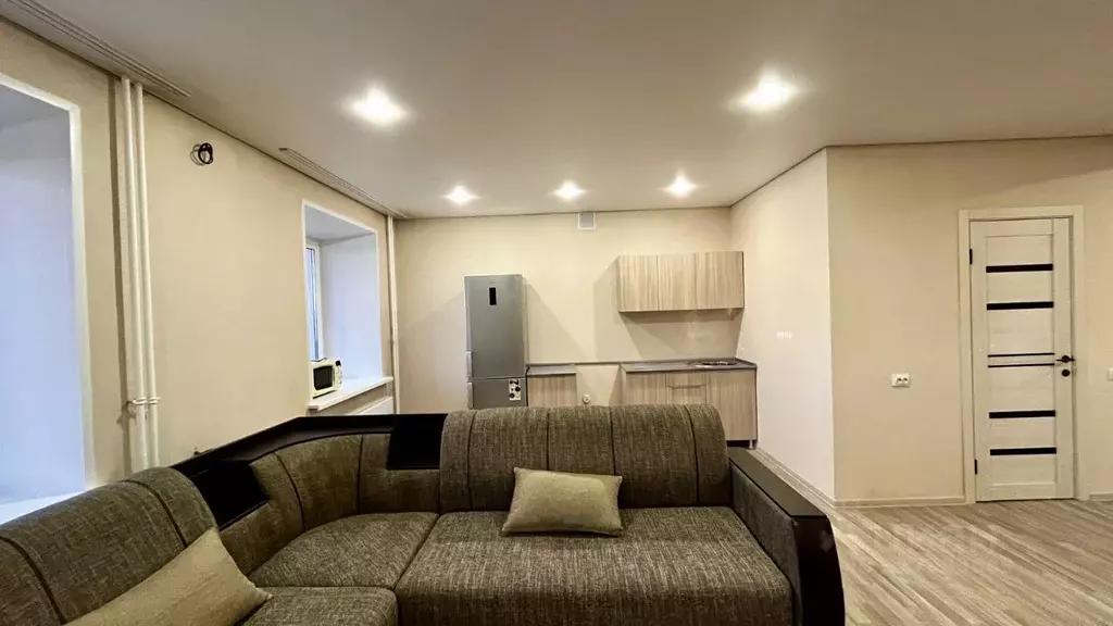 3-к кв. Хакасия, Абакан ул. Чертыгашева, 197Вк2 (80.0 м) - Фото 1