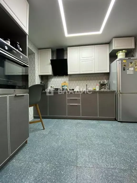 3-к кв. Волгоградская область, Волгоград Загорская ул., 8 (60.3 м) - Фото 2