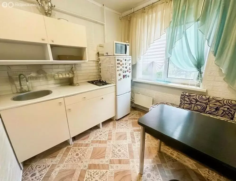 2-комнатная квартира: Бор, Клубная улица, 9 (49 м) - Фото 1