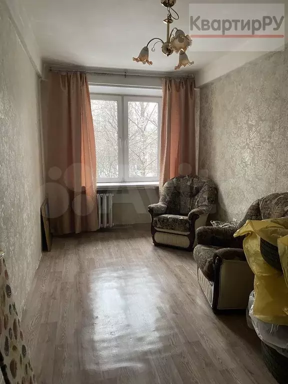 Комната 27 м в 3-к., 4/5 эт. - Фото 0