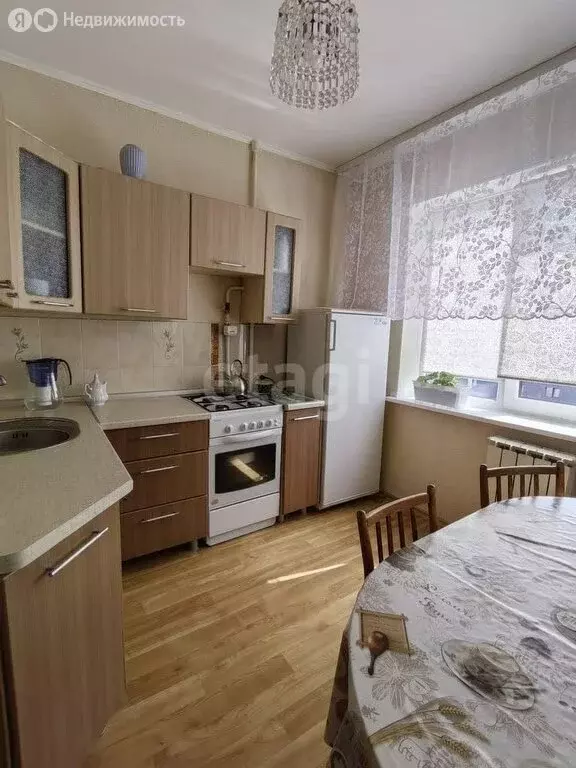 2-комнатная квартира: Омск, улица Лукашевича, 10 (53 м) - Фото 0