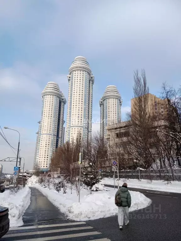 4-к кв. Москва Мосфильмовская ул., 70к3 (188.0 м) - Фото 1