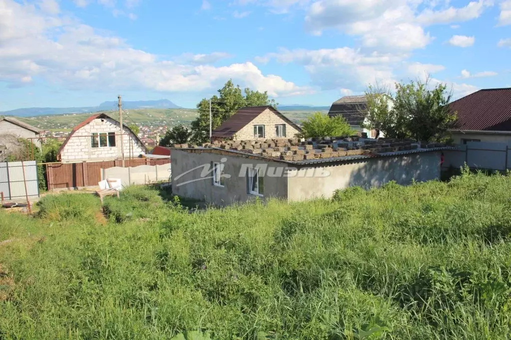 Участок в Крым, Симферопольский район, Перовское с/пос, Петровские ... - Фото 1