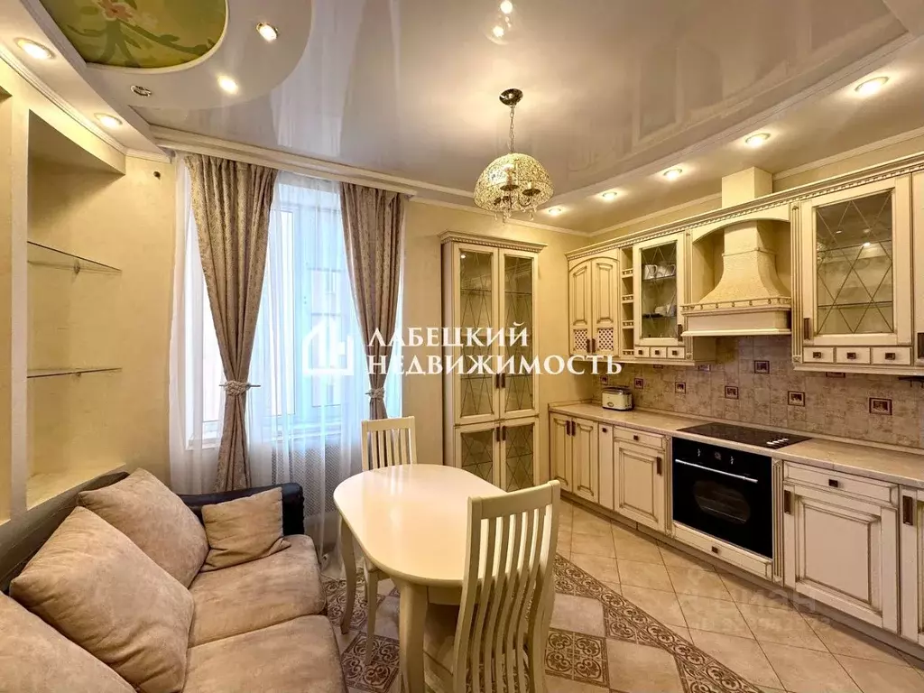 3-к кв. Курская область, Курск ул. Радищева, 20 (83.8 м) - Фото 2