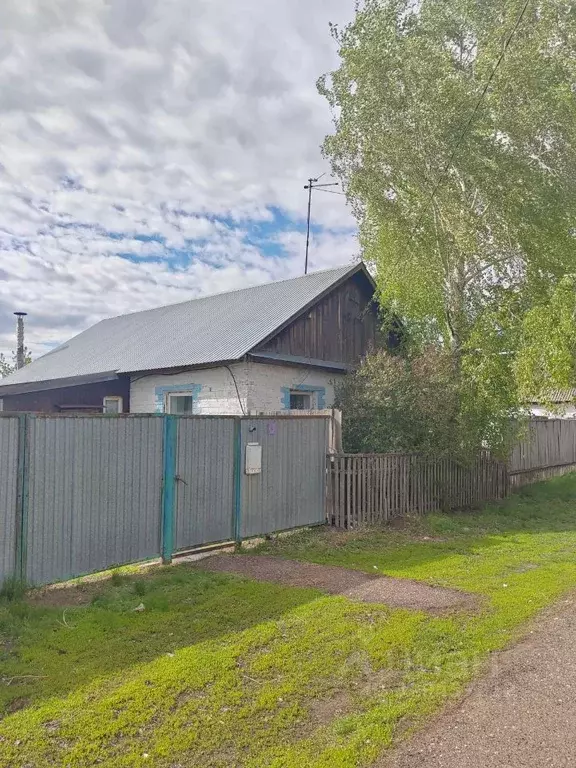 Дом в Оренбургская область, Оренбургский район, Красноуральский ... - Фото 1