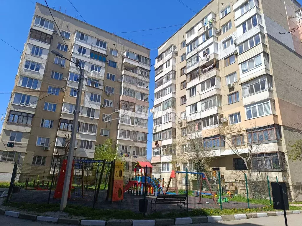 3-к кв. Крым, Симферополь ул. Туристов, 8/5/1 (66.2 м) - Фото 1