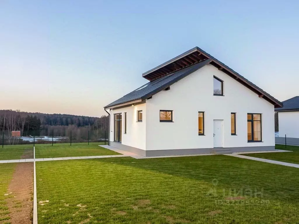 Дом в Московская область, Серпухов городской округ, Саят-Нова вилладж ... - Фото 1