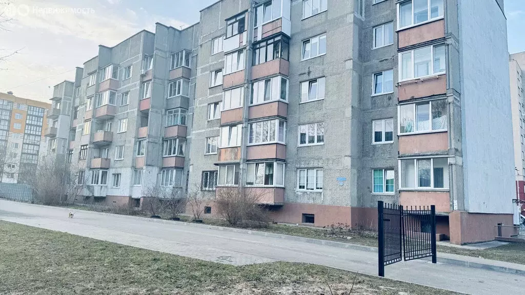 3-комнатная квартира: Калининград, Тихорецкая улица, 18 (66.3 м) - Фото 1
