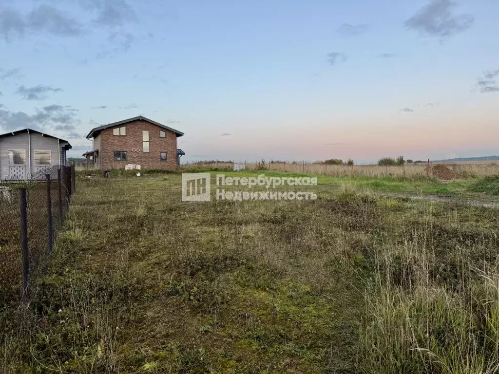 Участок в Ленинградская область, Ломоносовский район, Виллозское ... - Фото 1