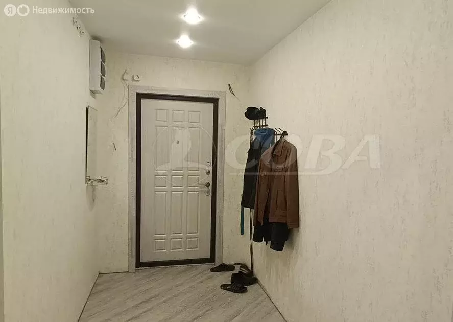Квартира-студия: Тюмень, улица Валентины Трофимовой, 12 (28.6 м) - Фото 0
