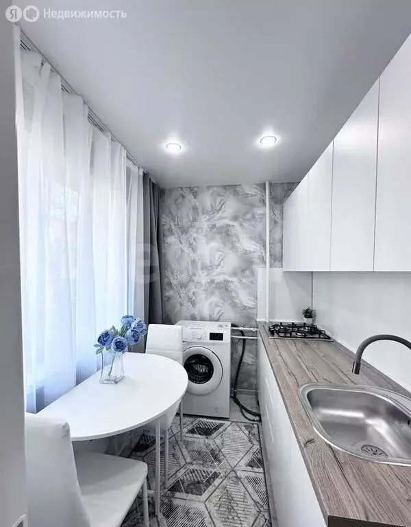 2-комнатная квартира: Воронеж, улица Остужева, 12 (46 м) - Фото 1