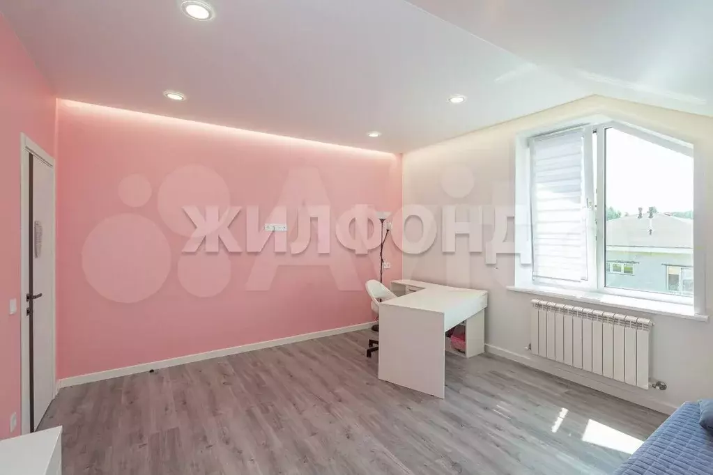 Коттедж 255,6 м на участке 9,84 га - Фото 1