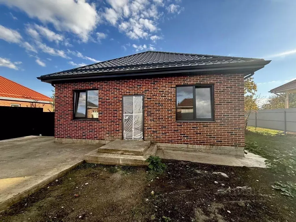 Дом в Краснодарский край, Динской район, Новотитаровская ст-ца ... - Фото 2