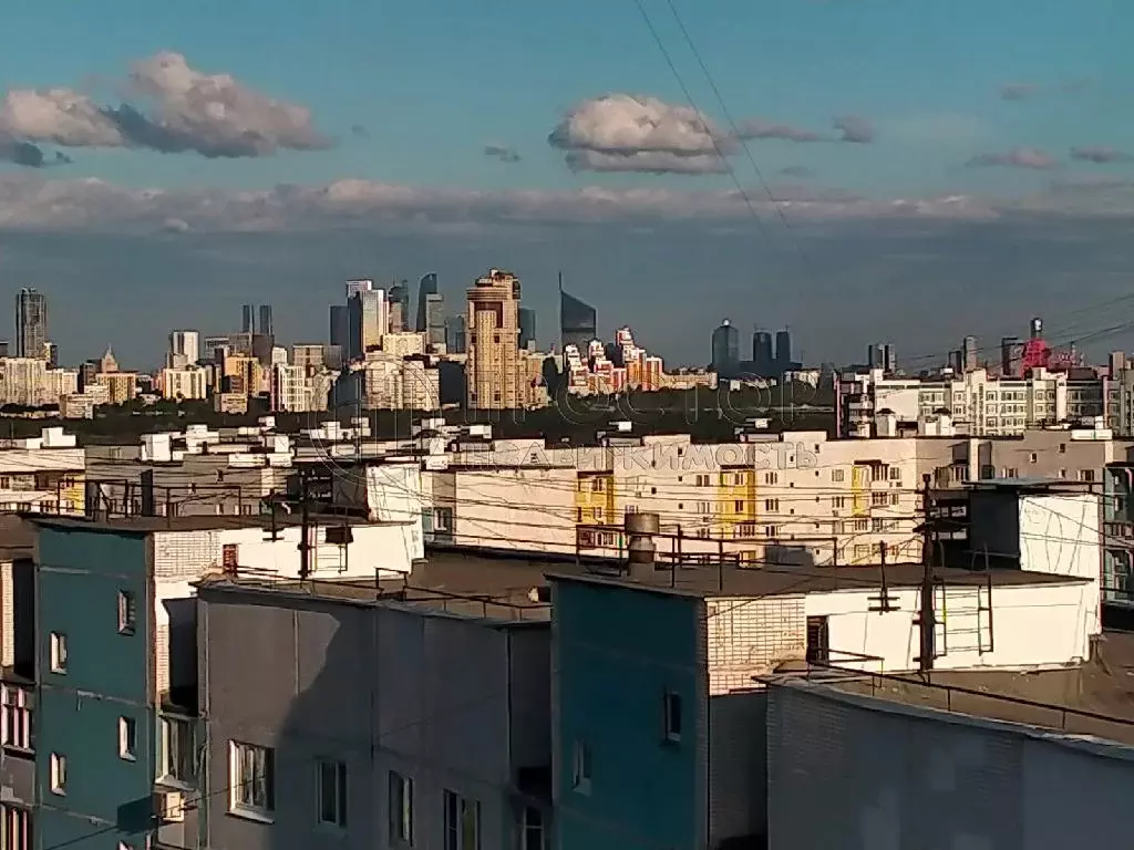 Продается 3-комнатная квартира - Фото 0