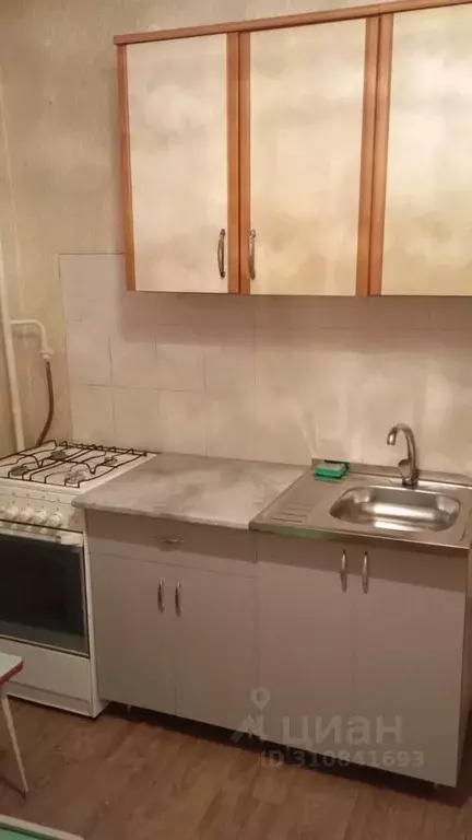 1-к кв. Саратовская область, Балаково Трнавская ул., 28Б (30.0 м) - Фото 0