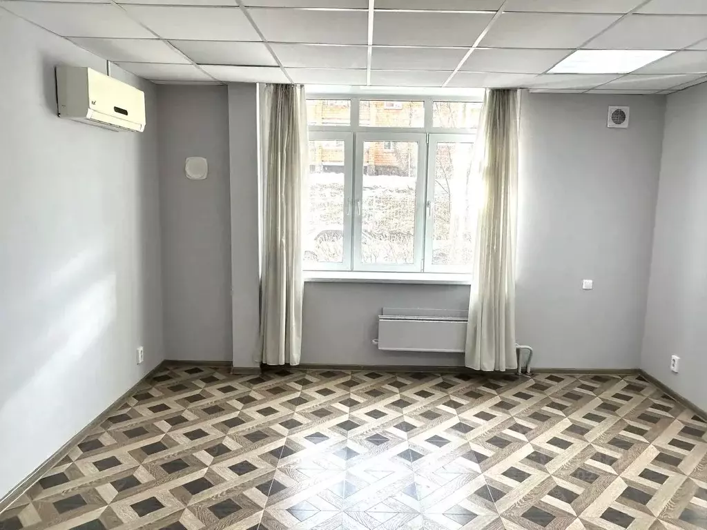 Помещение свободного назначения в Красноярский край, Красноярск ул. ... - Фото 1