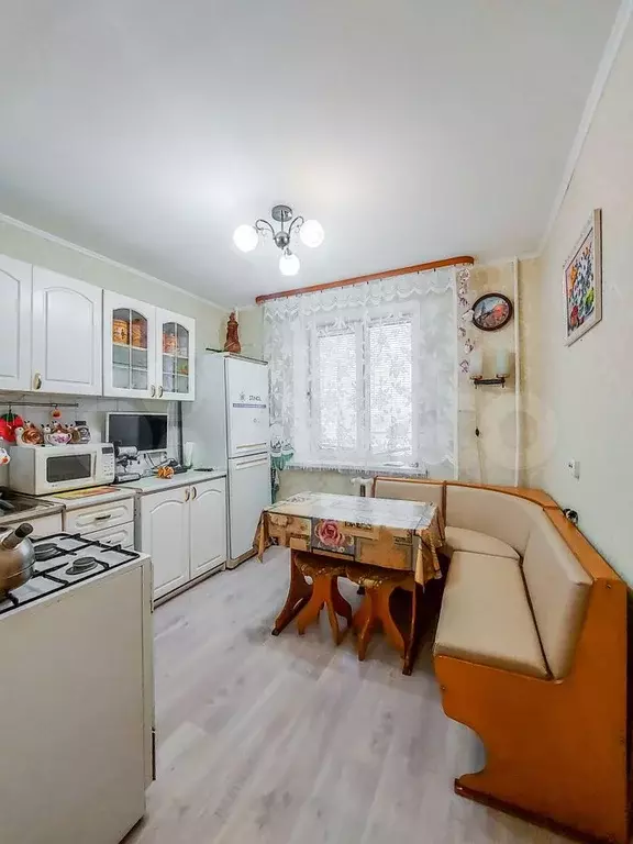 3-к. квартира, 70 м, 4/9 эт. - Фото 0