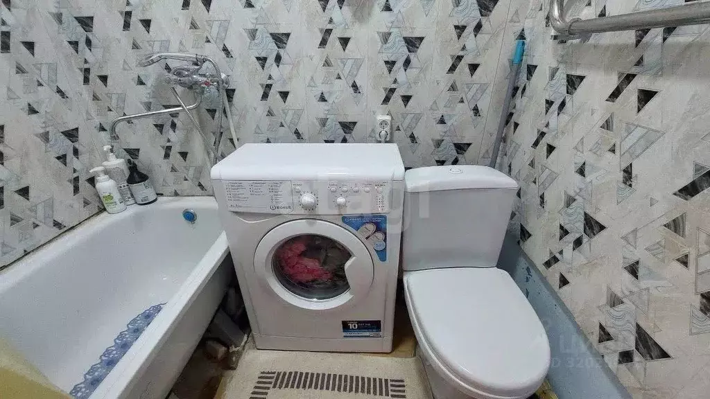 1-к кв. Костромская область, Нерехта ул. Металлистов, 8 (31.9 м) - Фото 1