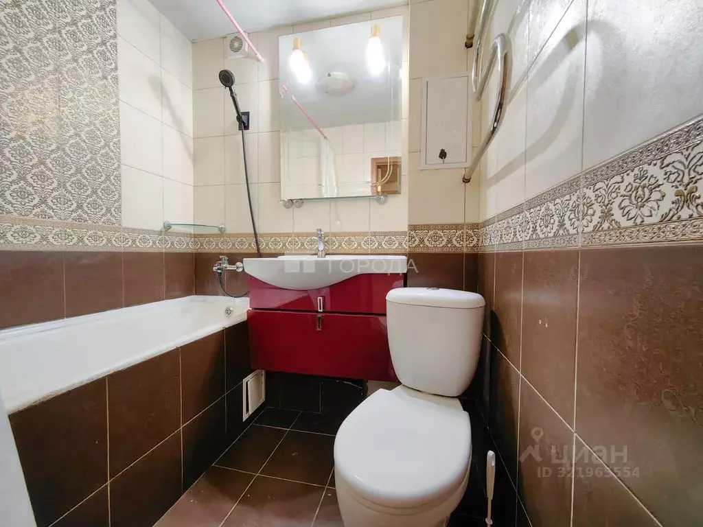 2-к кв. Новосибирская область, Новосибирск Юбилейный мкр, ул. ... - Фото 0