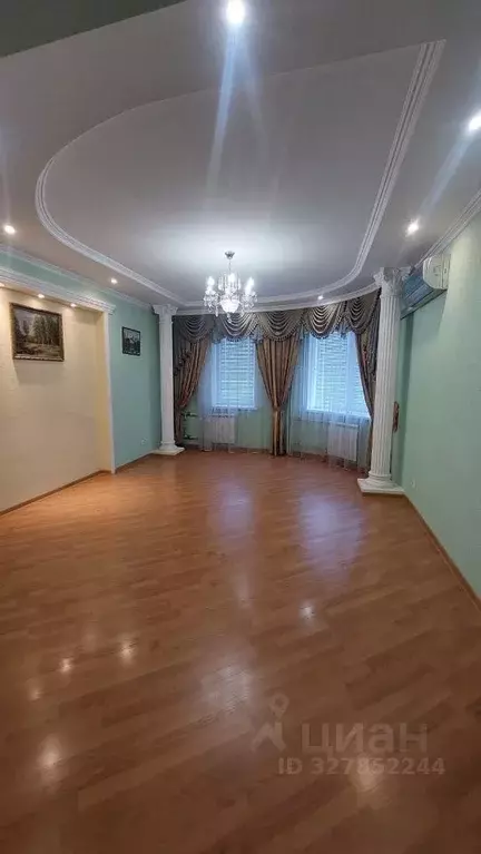 3-к кв. Астраханская область, Астрахань ул. Кирова, 84 (111.2 м) - Фото 1