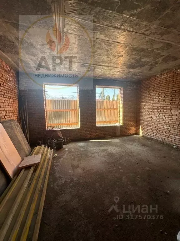 Дом в Северная Осетия, Владикавказ ул. Калоева, 188 (100 м) - Фото 0