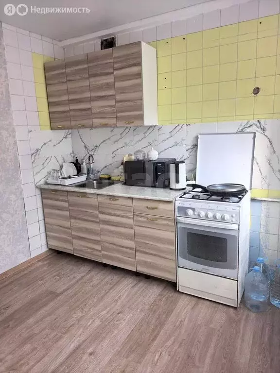 3-комнатная квартира: Калуга, улица Суворова, 21 (72 м) - Фото 2