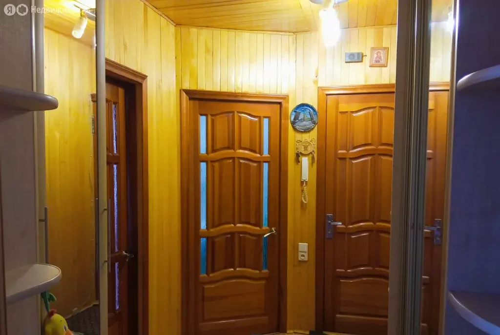 4-комнатная квартира: Алексин, улица 50 лет Октября, 12 (60.8 м) - Фото 2