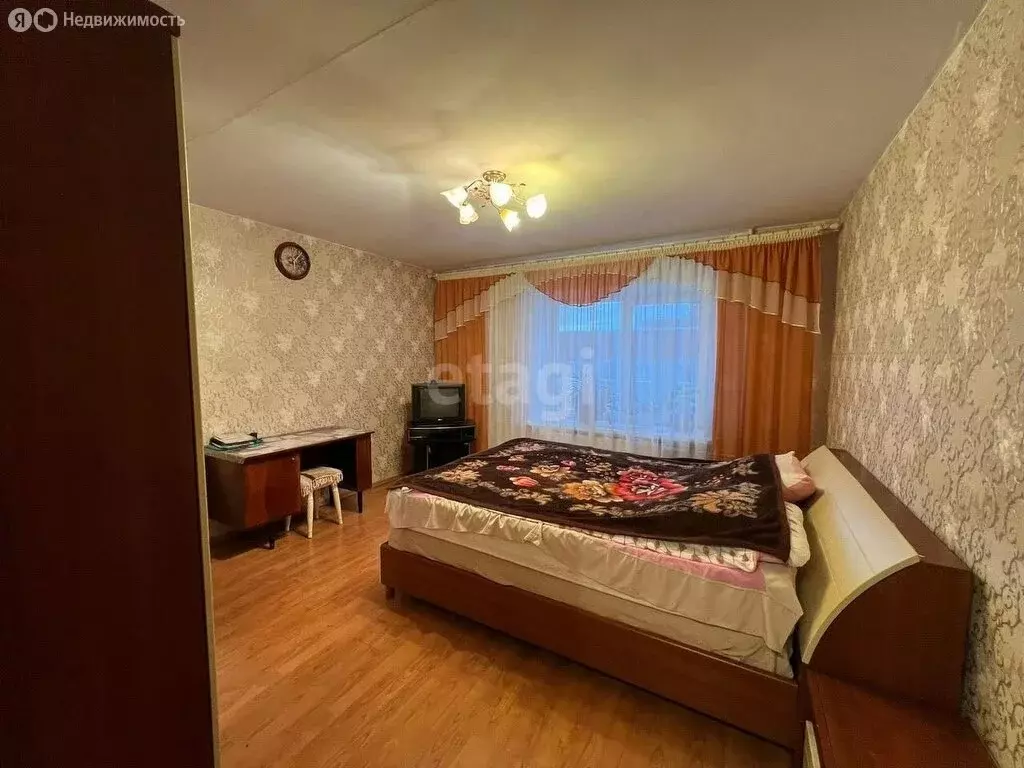 2-комнатная квартира: Череповец, Шекснинский проспект, 25А (72 м) - Фото 0