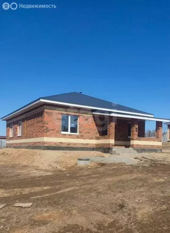 Дом в село Пестрецы, Кирпичная улица (110 м) - Фото 1