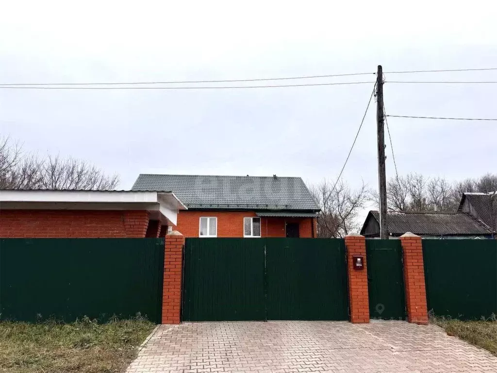 Дом в Тульская область, Узловский район, Смородинское с/пос, д. ... - Фото 1