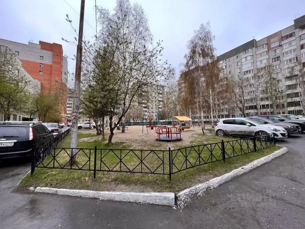 3-к кв. Тюменская область, Тюмень ул. Демьяна Бедного, 104 (80.0 м) - Фото 1