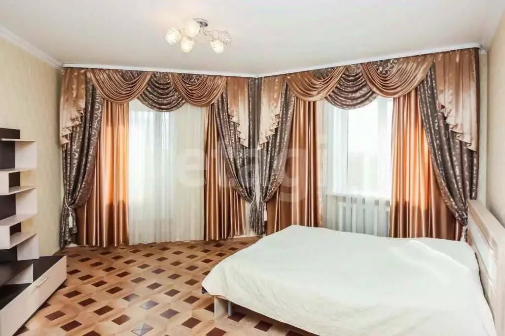 2-к кв. Тюменская область, Тюмень Миусская ул., 8 (73.9 м) - Фото 1
