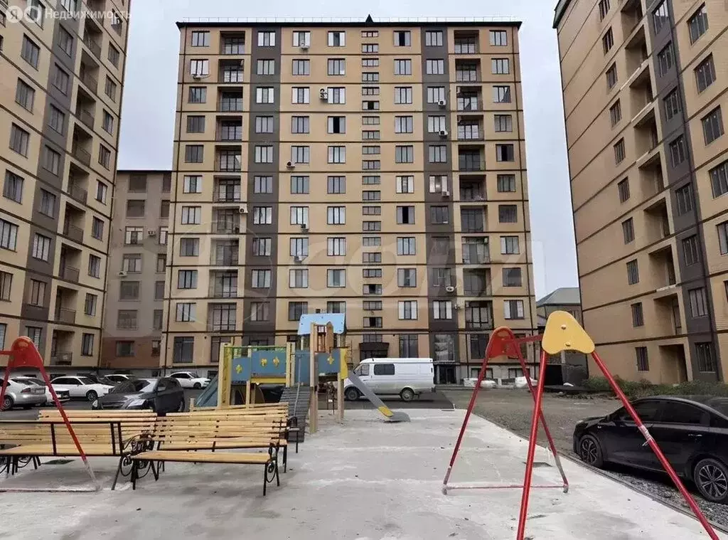 3-комнатная квартира: Махачкала, улица Лизы Чайкиной, 69 (95.1 м) - Фото 2