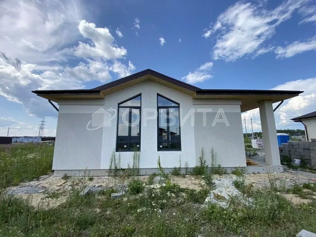 Дом в Тюменская область, Тюменский район, д. Малиновка  (100 м) - Фото 1