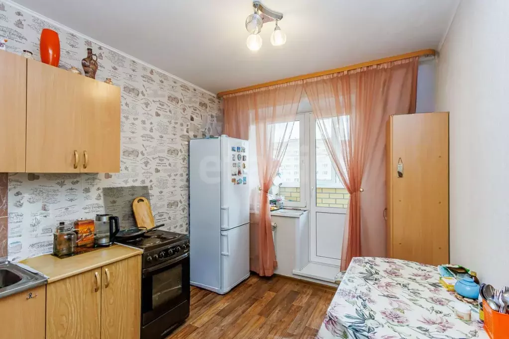 2-к кв. Тюменская область, Тюмень ул. Андрея Бушуева, 4 (52.0 м) - Фото 0