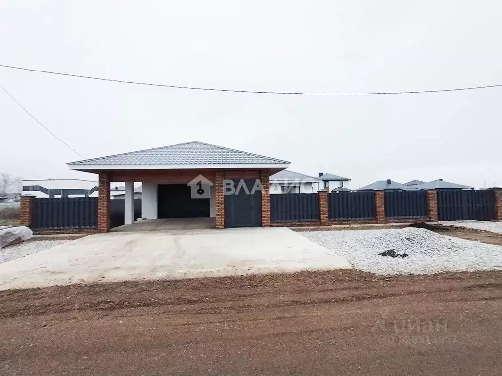 Дом в Башкортостан, Стерлитамакский район, Отрадовский сельсовет, д. ... - Фото 1