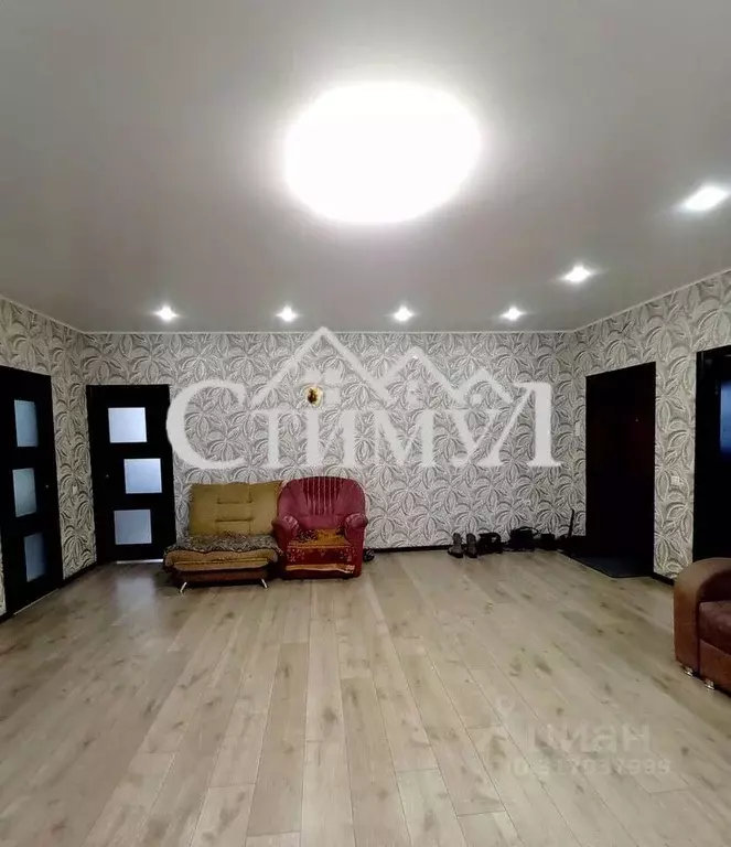 3-к кв. Хакасия, Черногорск ул. Генерала Тихонова, 6Бк1 (82.0 м) - Фото 1