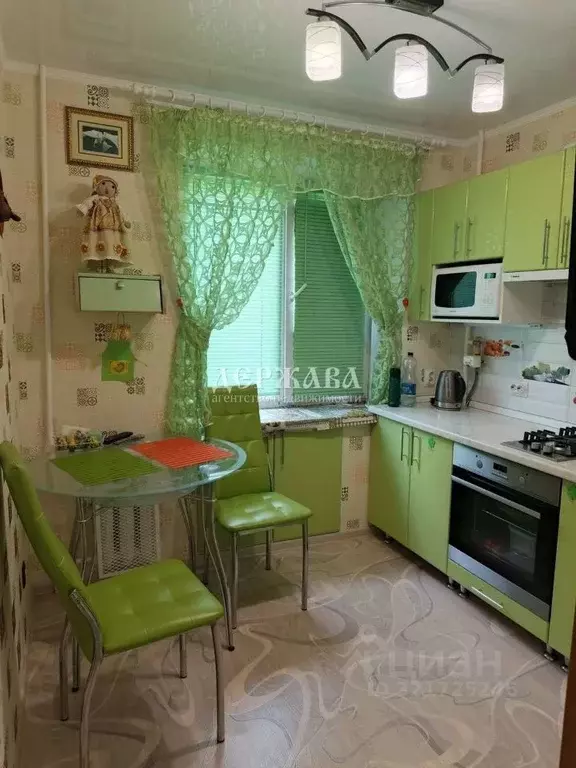 1-к кв. Белгородская область, Старый Оскол Горняк мкр, 11 (31.0 м) - Фото 0