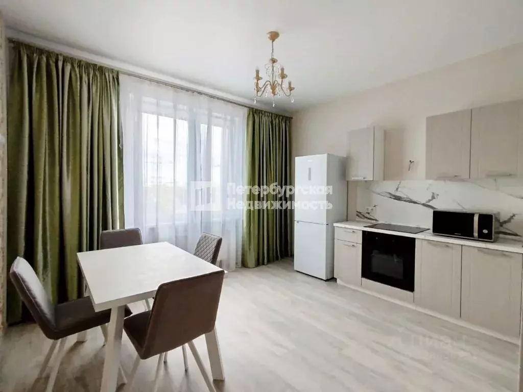 3-к кв. Санкт-Петербург ул. Типанова, 23с1 (80.8 м) - Фото 1