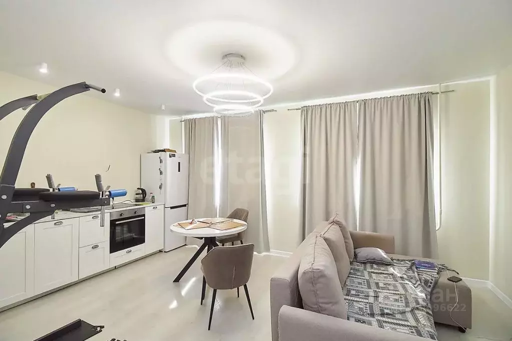 1-к кв. Тюменская область, Тюмень ул. Мельникайте, 36к1 (53.0 м) - Фото 1