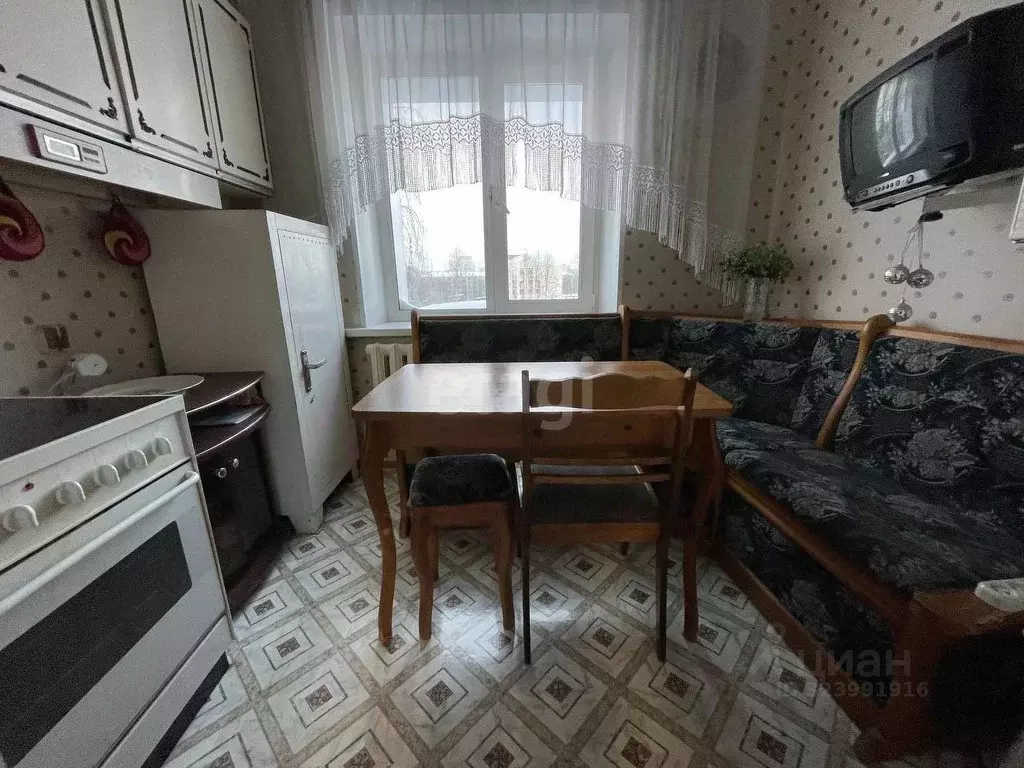 2-к кв. Ханты-Мансийский АО, Сургут ул. Островского, 4 (51.9 м) - Фото 1