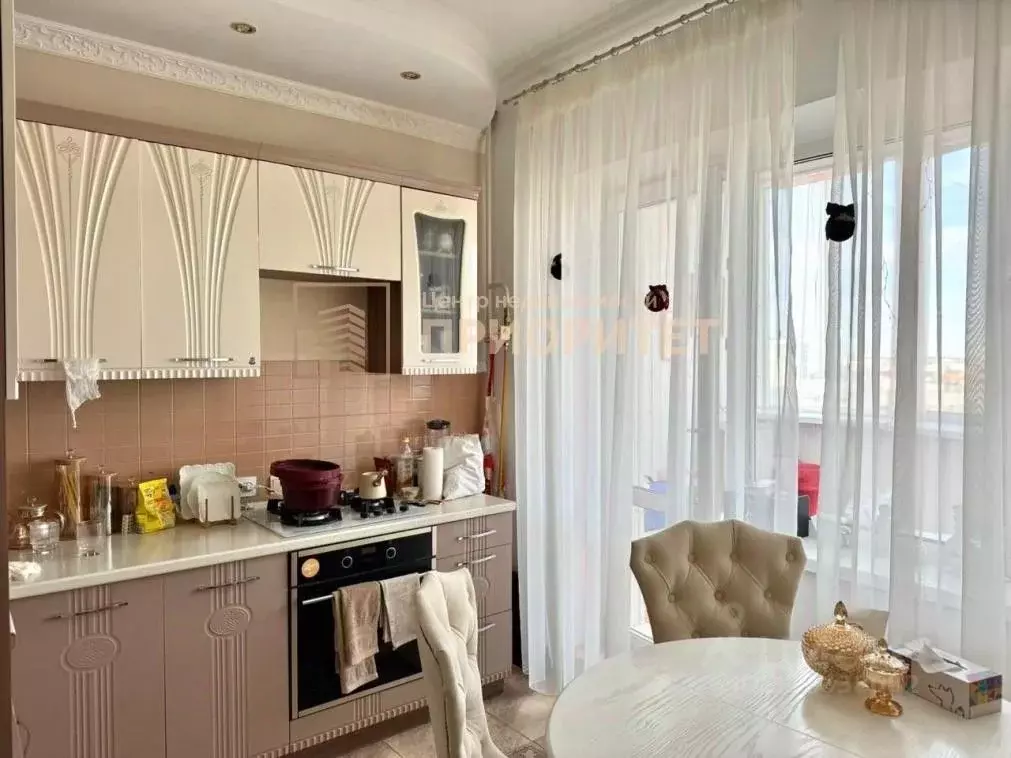 2-к кв. Саха (Якутия), Якутск ул. Петра Алексеева, 72 (77.0 м) - Фото 2