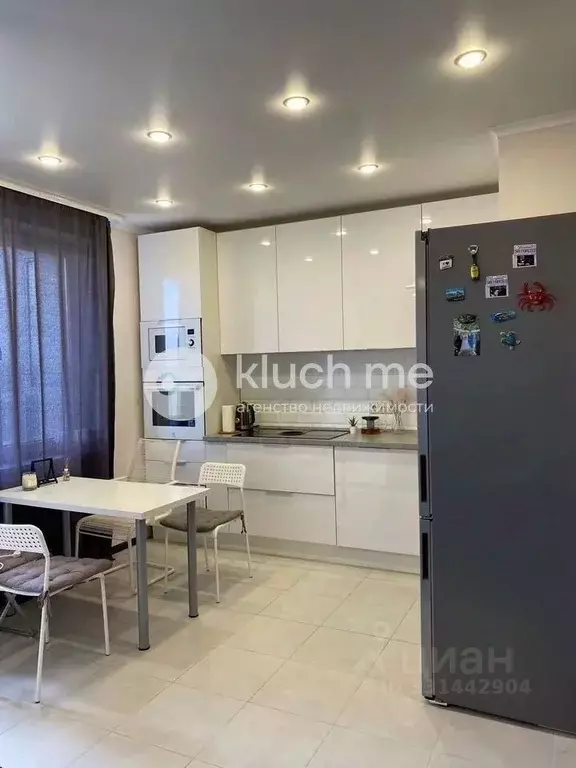 2-к кв. Татарстан, Казань Комсомольская ул., 2 (60.4 м) - Фото 1