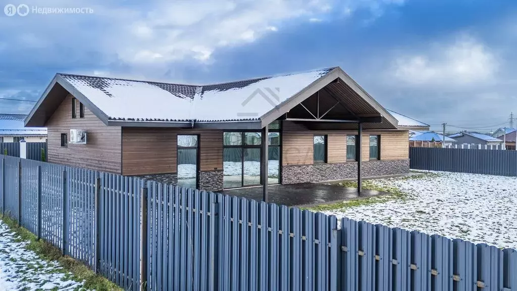 Дом в городской посёлок Фёдоровское, Французская улица, 17 (230 м) - Фото 1