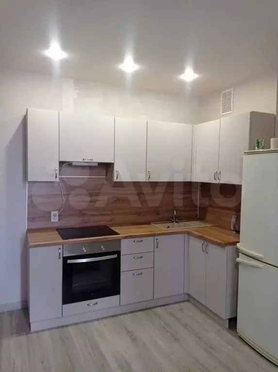 Квартира-студия, 32 м, 7/17 эт. - Фото 0