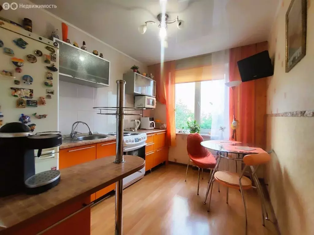 3-комнатная квартира: Челябинск, Солнечная улица, 24А (66 м) - Фото 0
