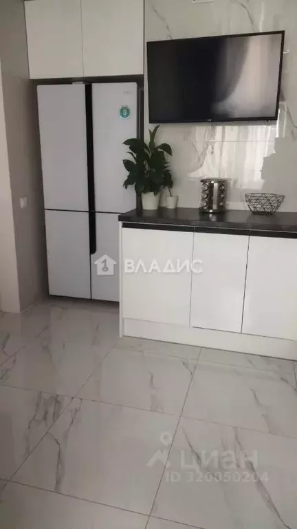 3-к кв. Калининградская область, Калининград ул. Левитана, 65к2 (75.0 ... - Фото 0