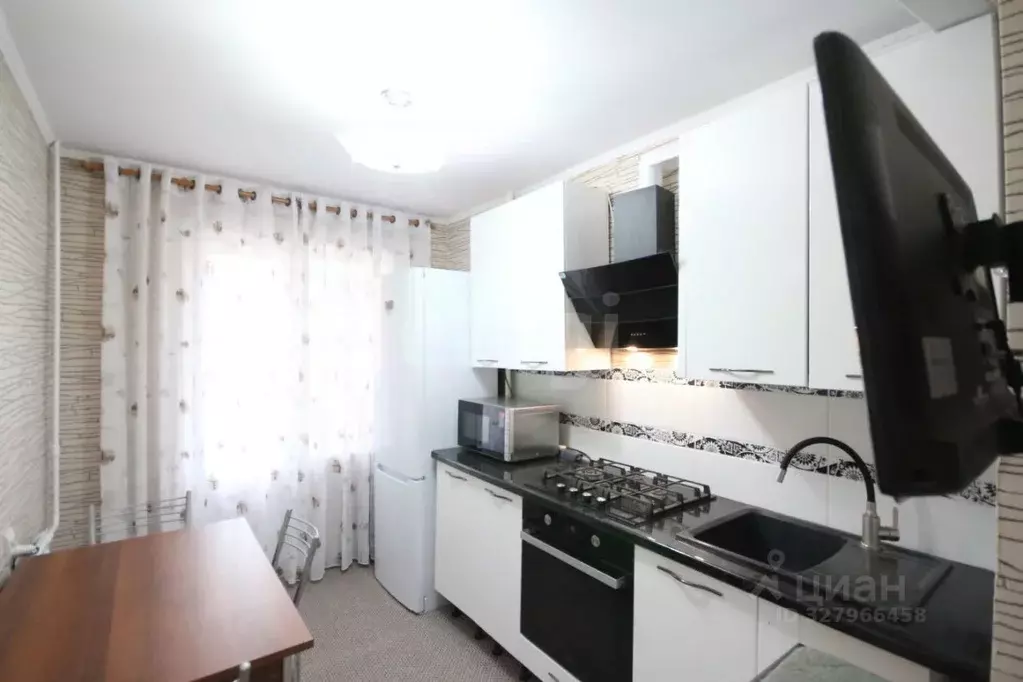 2-к кв. Ямало-Ненецкий АО, Новый Уренгой Восточный мкр, 3/5 (46.8 м) - Фото 1